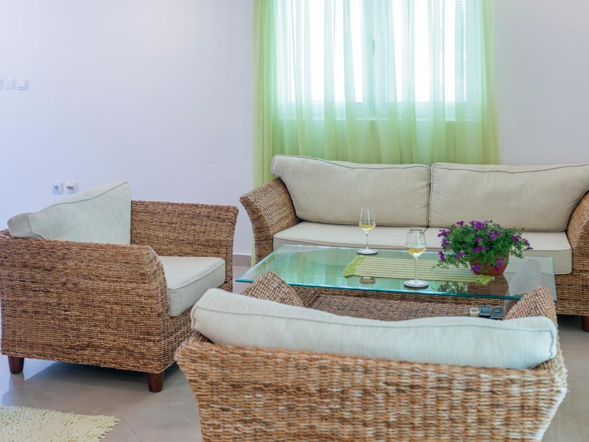 Green Home Apartments Котор Экстерьер фото